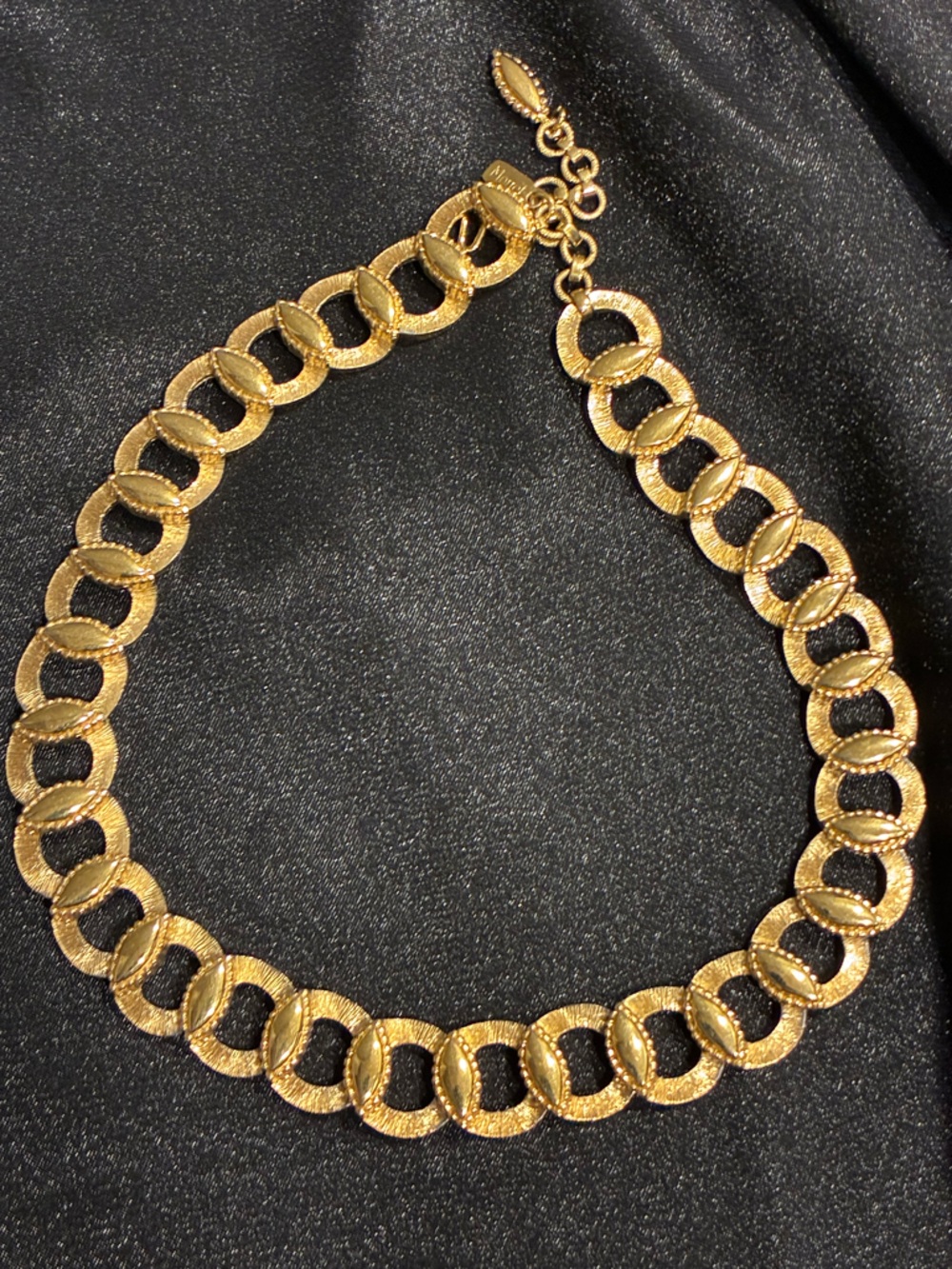 Monet Gold tone Link Statement Necklace - Women Vintage Jewelry